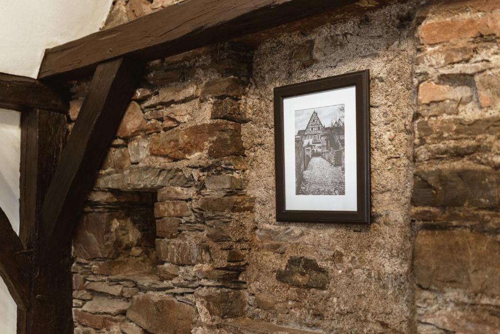 Zur Alten Weinkelter - Bezauberndes Fachwerkhaus Aus Der Spaetgotik Von 1451 - Top Lage Fuer Aktivitaeten - Fahrradkeller Ellenz-Poltersdorf Esterno foto